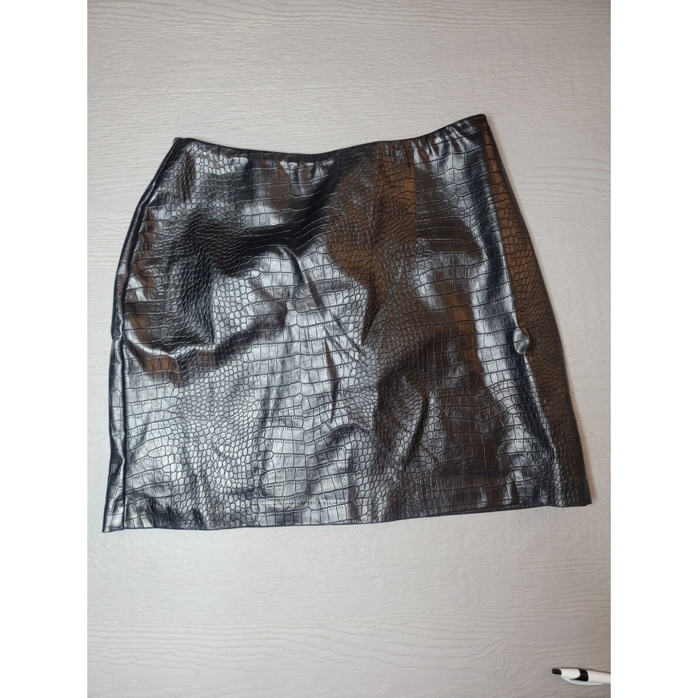 ♡Ci‎ Sono Womens Black Crocodile Embossed Faux Leather Mini Skirt Size Medium